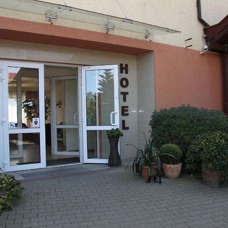Hotel Przylesie Sierosław Kültér fotó