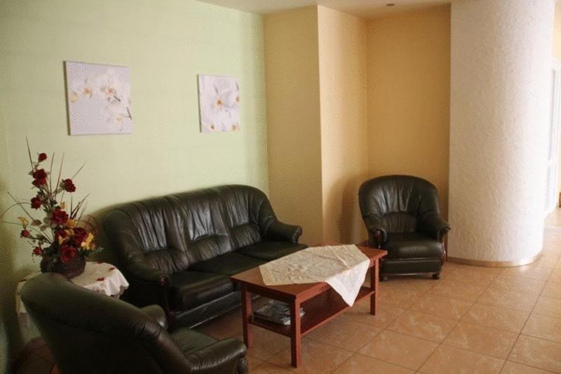 Hotel Przylesie Sierosław Kültér fotó
