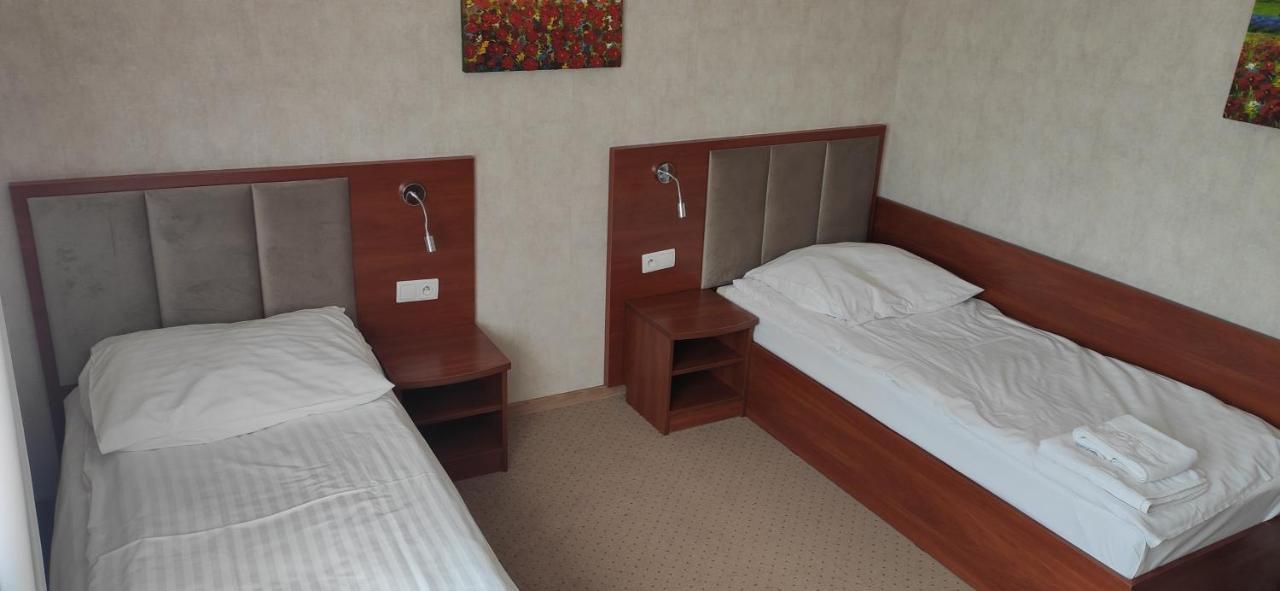 Hotel Przylesie Sierosław Kültér fotó