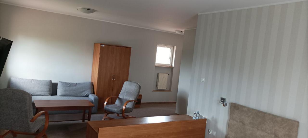 Hotel Przylesie Sierosław Kültér fotó
