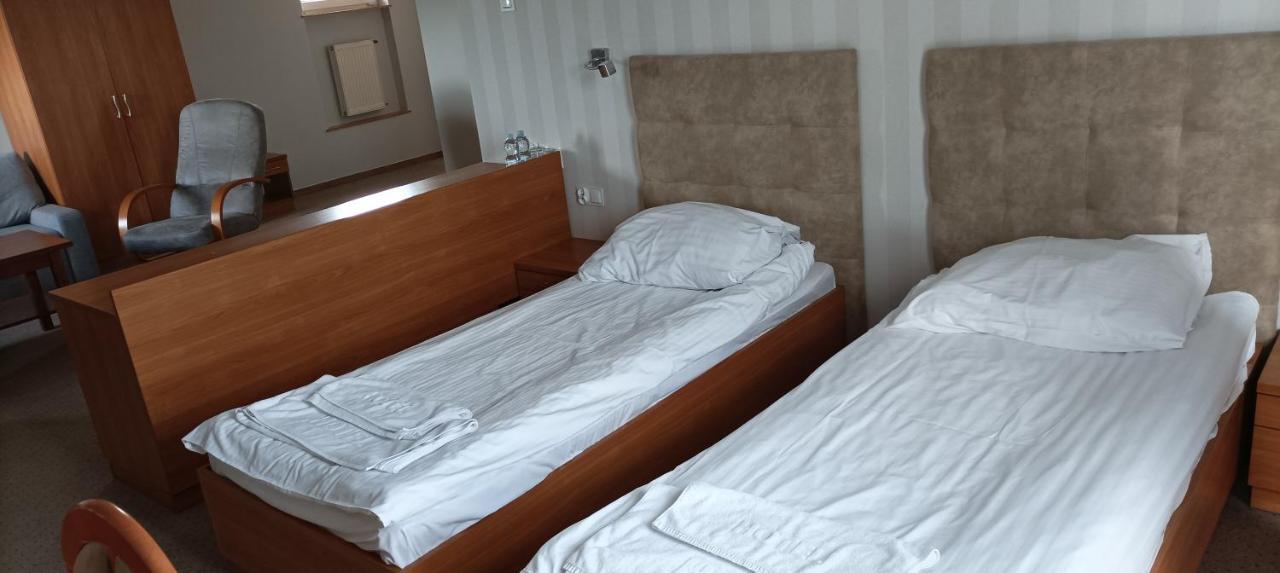 Hotel Przylesie Sierosław Kültér fotó