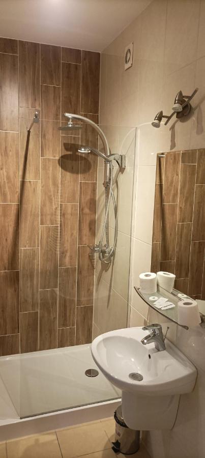 Hotel Przylesie Sierosław Kültér fotó