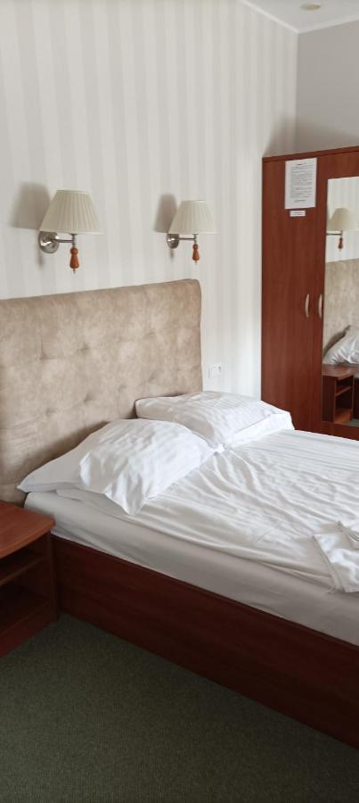 Hotel Przylesie Sierosław Kültér fotó