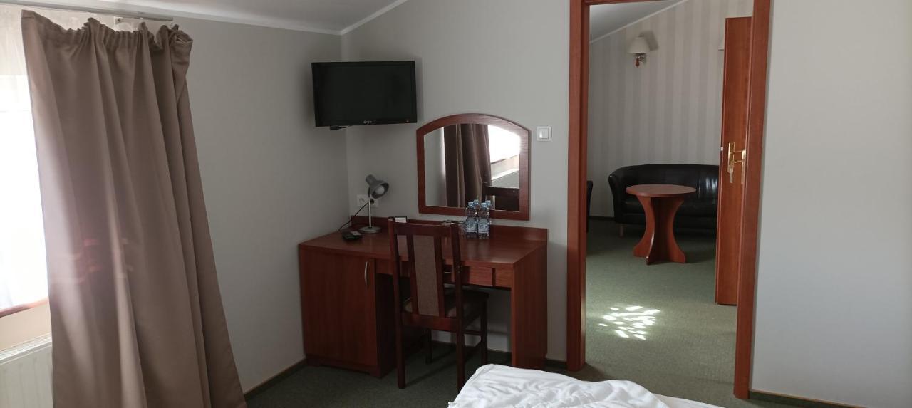 Hotel Przylesie Sierosław Kültér fotó