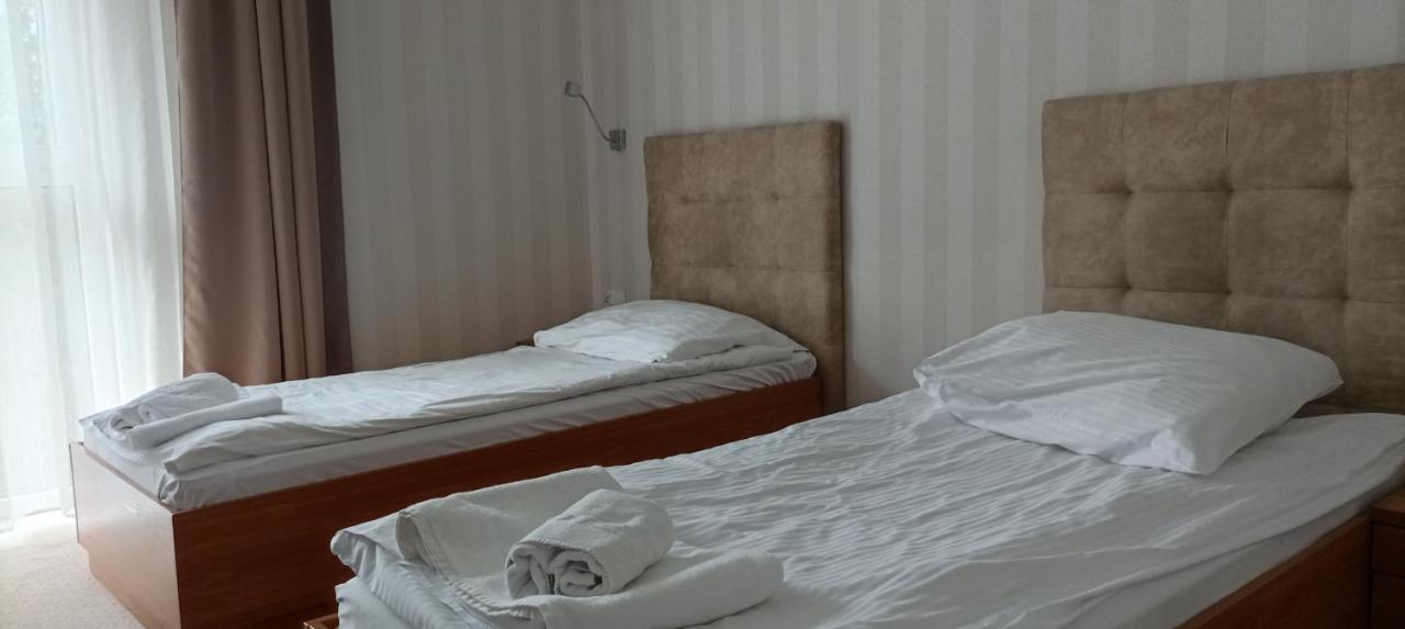 Hotel Przylesie Sierosław Kültér fotó