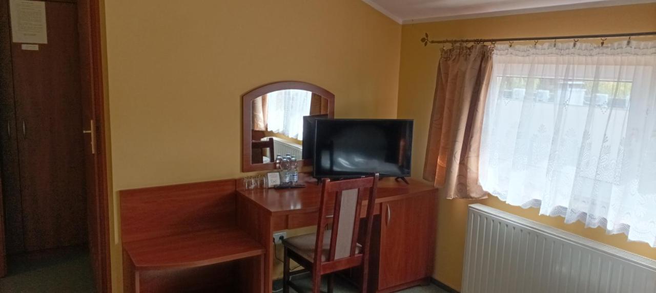 Hotel Przylesie Sierosław Kültér fotó
