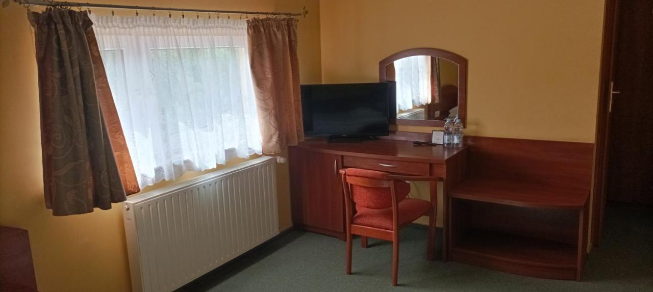 Hotel Przylesie Sierosław Kültér fotó
