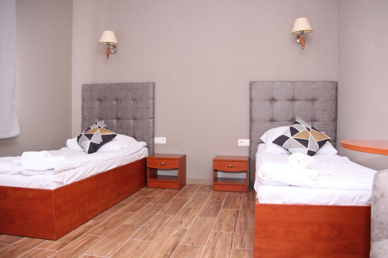 Hotel Przylesie Sierosław Kültér fotó